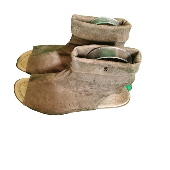 Henry Beguelin Embossed Leather Open Toe Ankle Booties Sandal Gray Sz 37.5/7-7.5 - Picture 3 of 9